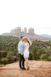 groom-kissing-bride-sedona-arizona